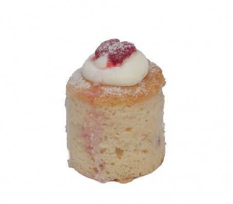 Raspberry Yoghurt Cake Individual